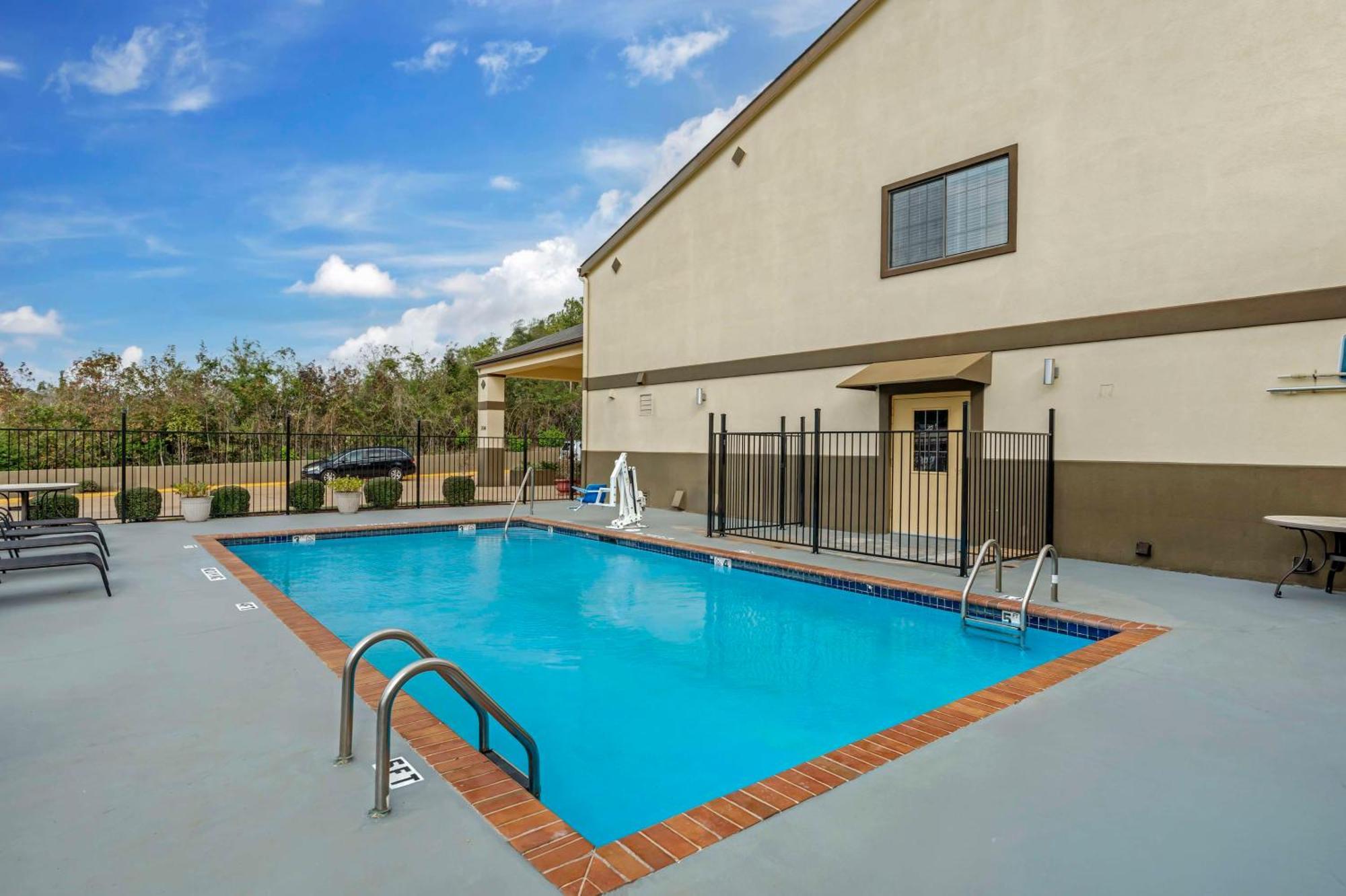 Atlanta Best Western Pineywoods Inn מראה חיצוני תמונה